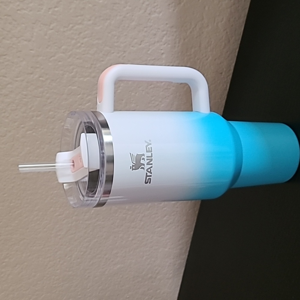 Stanley 40oz EUC exclusive ombre